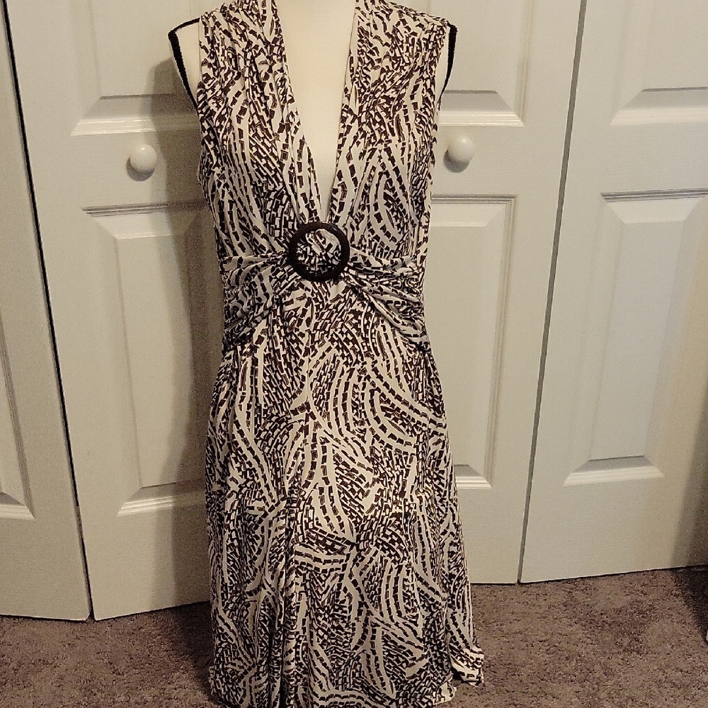 Chic Brown and Cream Patterned Midi Dress